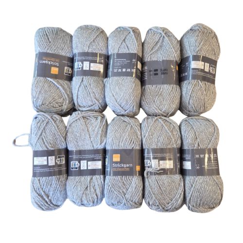 Clearance Sale Chunky - Colour 588 (10 x 50g Packet