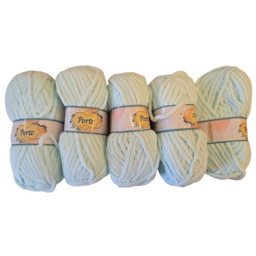 Clearance Sale Plush - Chunky - Colour 672 (5 x 100g Packet)