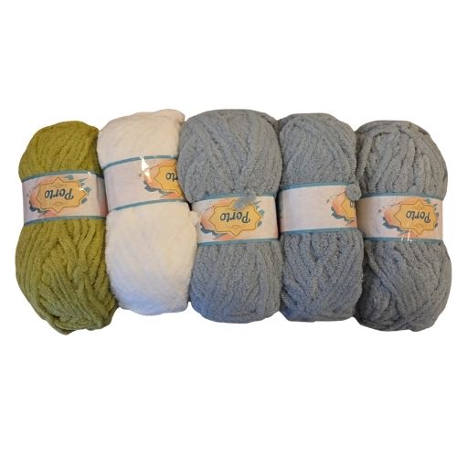 Clearance Sale Plush - Chunky - Colour 693 (5 x 100g Packet)