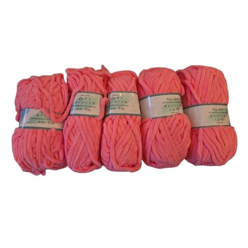 Clearance Sale Plush - Chunky - Colour 749 (5 x 100g Packet)