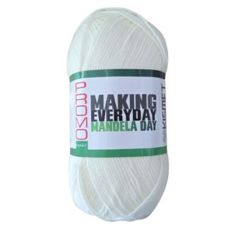 67 Blankets Promo Chunky - Colour PC04 - Cream