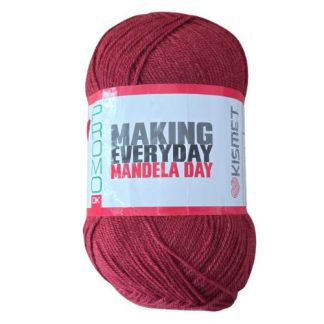 67 Blankets Promo Double Knit - Colour PD12 - Red